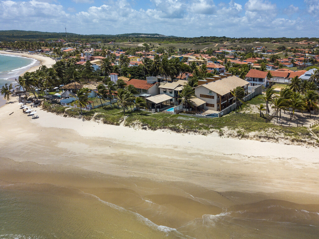 Sua hospedagem na enseada da Praia de Barra de Tabatinga / RN